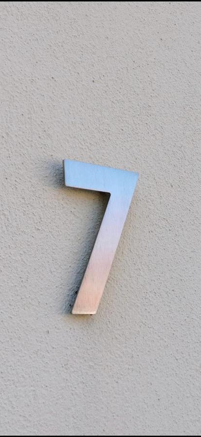 Mucheln Ferienwohnung Markt 7 מראה חיצוני תמונה