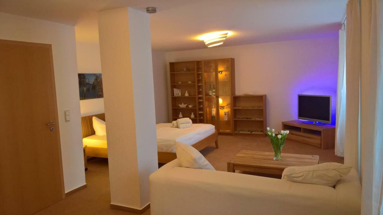 Mucheln Ferienwohnung Markt 7 מראה חיצוני תמונה